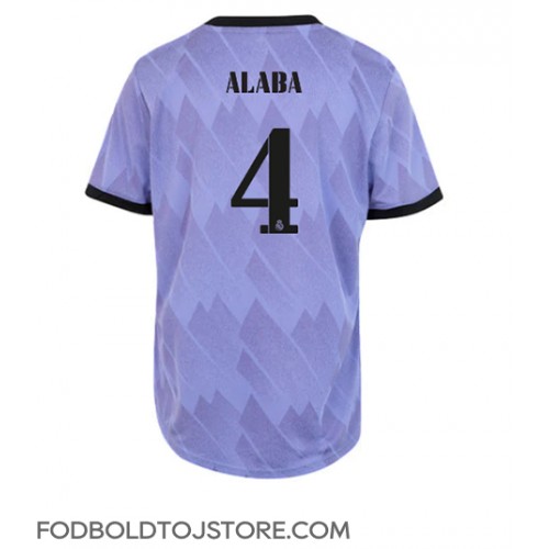 Real Madrid David Alaba #4 Udebanetrøje Dame 2022-23 Kortærmet